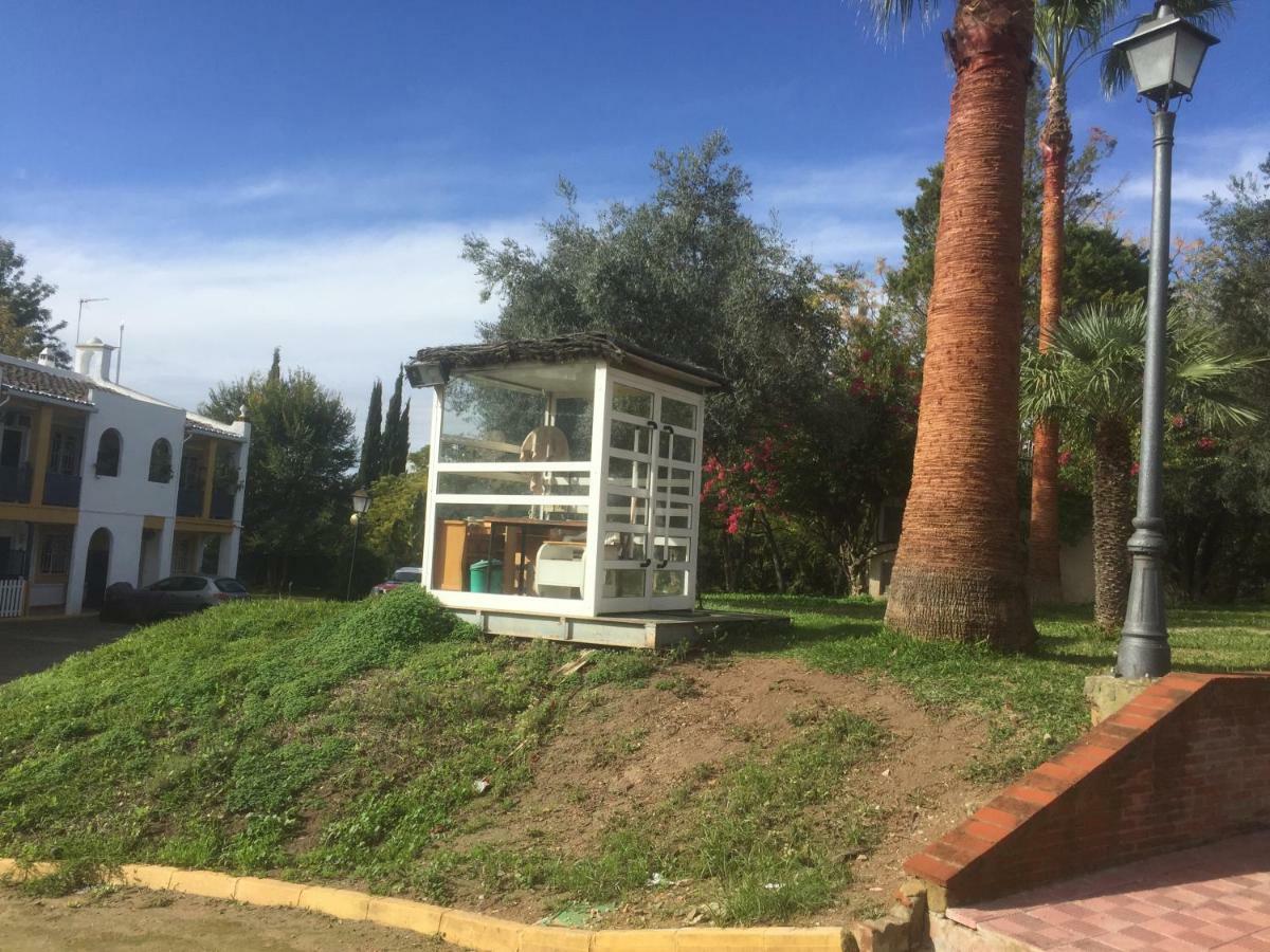 Habitaciones Turisticas Las Brisas Valencina de la Concepción エクステリア 写真