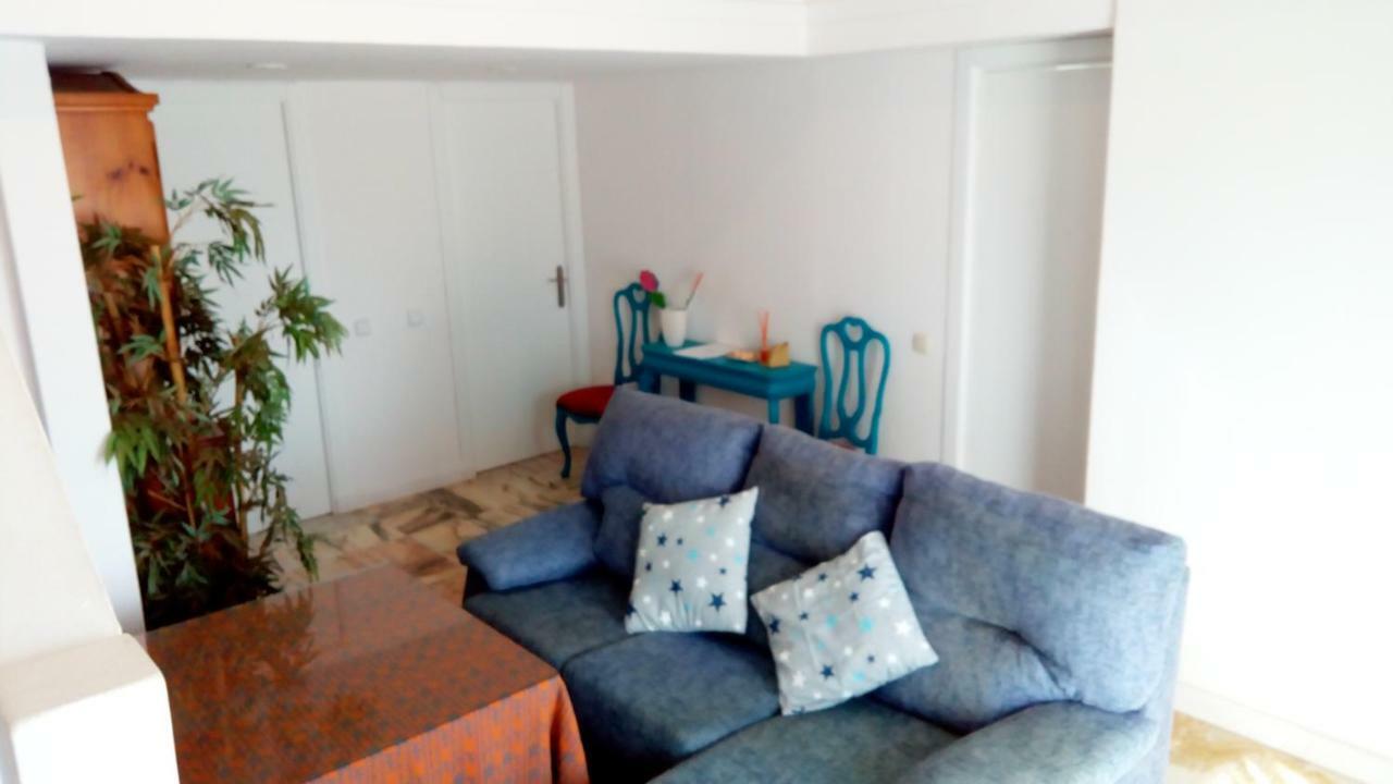 Habitaciones Turisticas Las Brisas Valencina de la Concepción エクステリア 写真